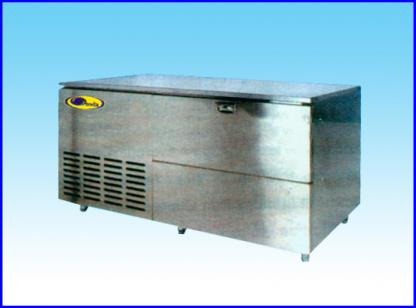 เครื่องผลิตน้ำแข็งอัตโนมัติ